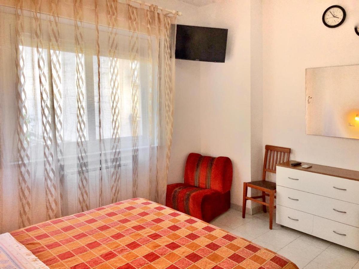 Apartamento Tiziana Giardini-Naxos Habitación foto