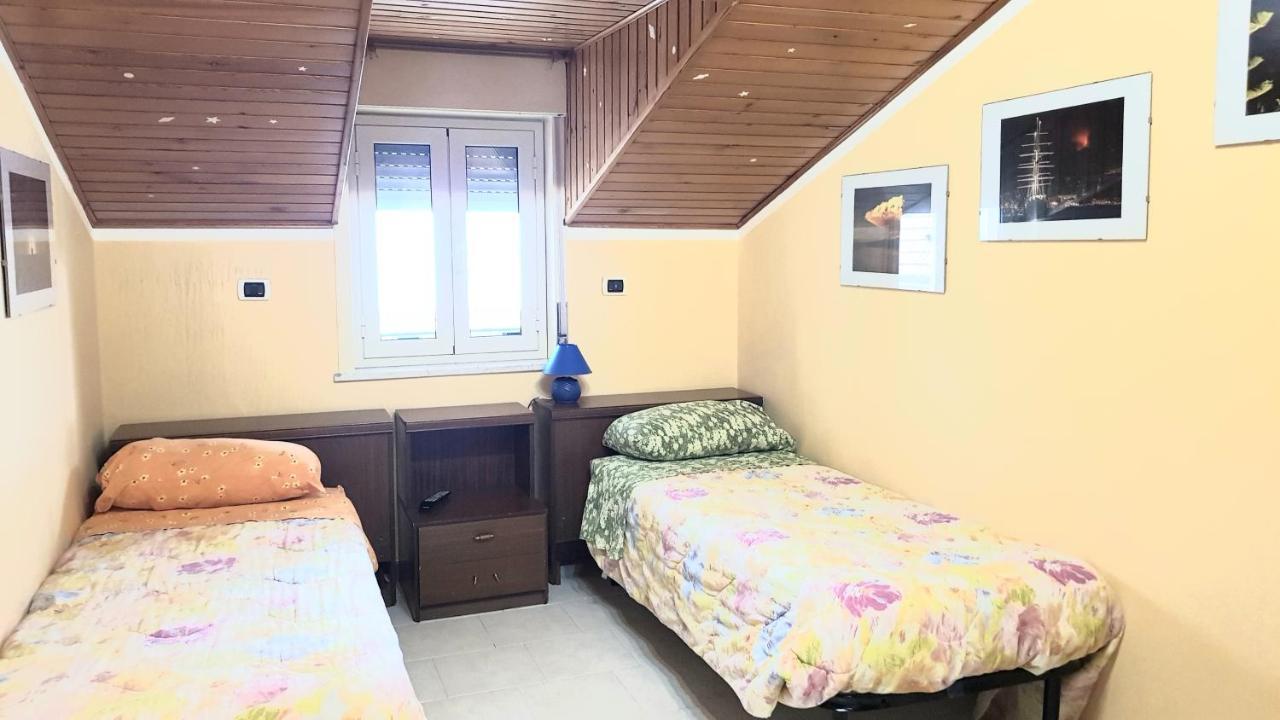 Apartamento Tiziana Giardini-Naxos Exterior foto