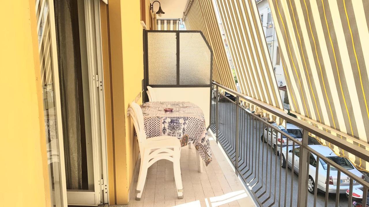 Apartamento Tiziana Giardini-Naxos Exterior foto