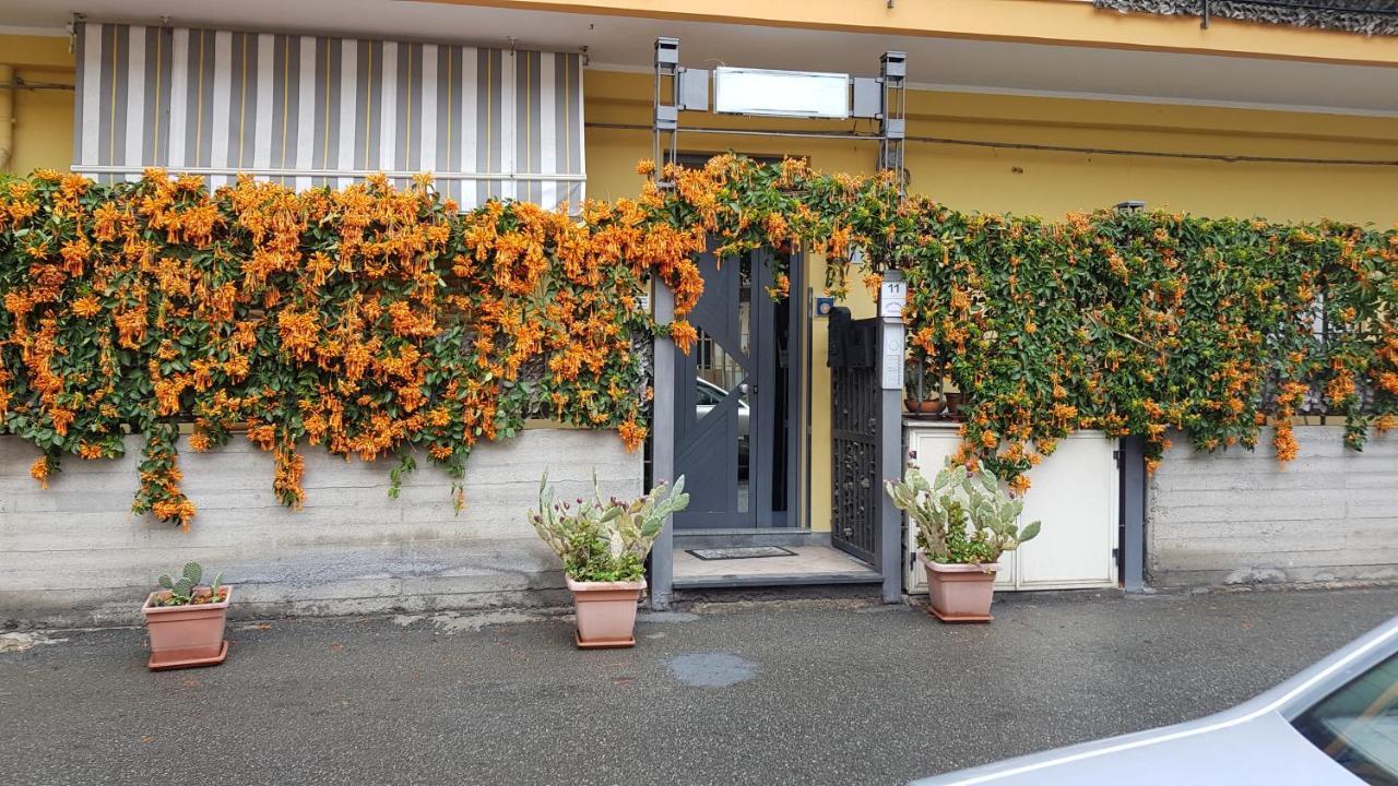 Apartamento Tiziana Giardini-Naxos Exterior foto