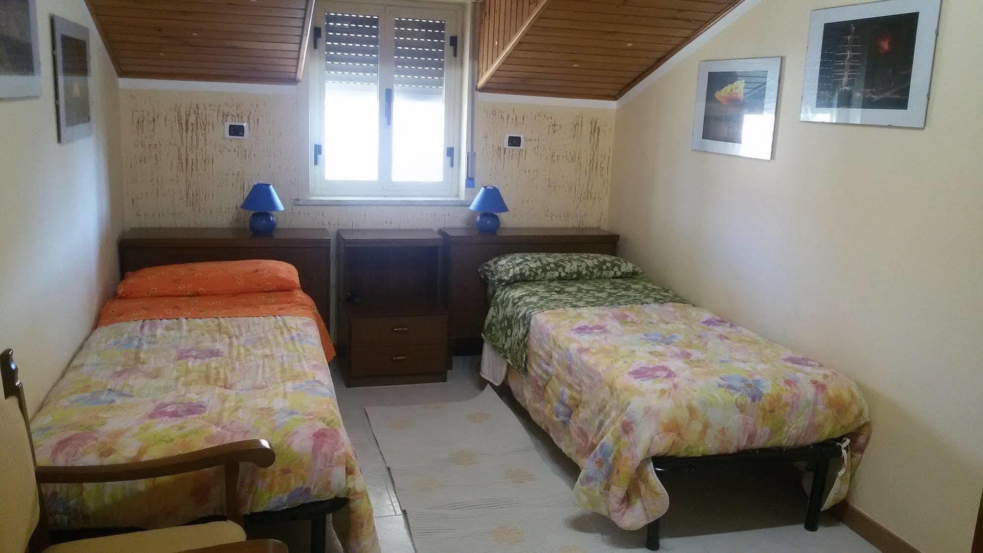 Apartamento Tiziana Giardini-Naxos Exterior foto